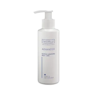 Nioblu Gentle Cleansing Milk + AHA met fruitzuren voor een milde peeling en diepe reiniging bij Divae IJsselstein.
