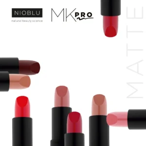 Nioblu Hydraterende Matte Lipstick SPF 15 met hyaluronzuur en jojoba-olie voor een fluweelzachte matte finish bij Divae IJsselstein.